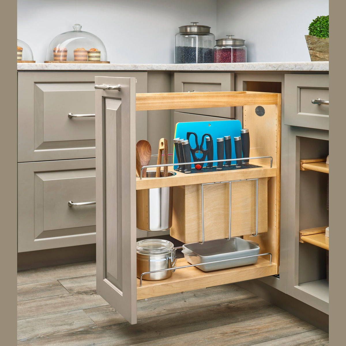REV-A-SHELF 449KB-BCSC-8C Natural Maple Bottom and Side Mount Knife Block/Utensil Pullout w/ BLUMOTION Soft-Close for 12" Face Frame